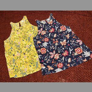 OLD NAVY Relaxed Sleeveless Keyhole Tops (Set of 2) in Floral Print - Size S